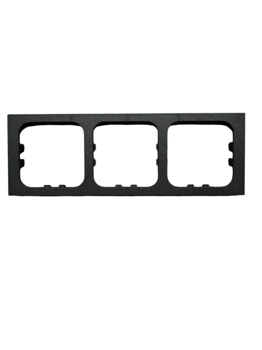 C-Line Slimline Triple Frame